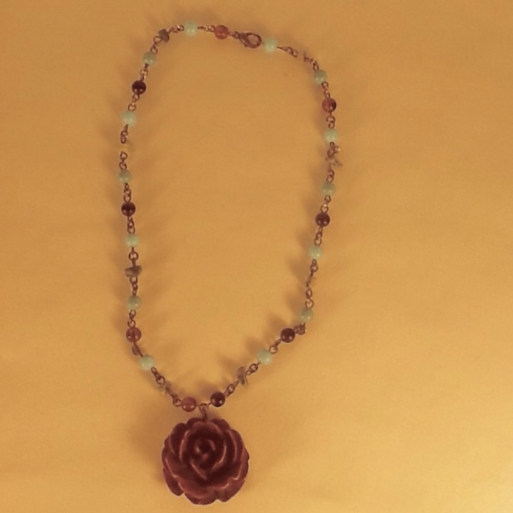 Necklace With Brown Rose Turquoise Beads